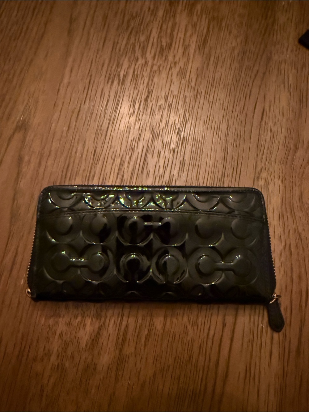 Coach Black Patent Leather Zip-Around Signature Wallet - Picture 3 of 8